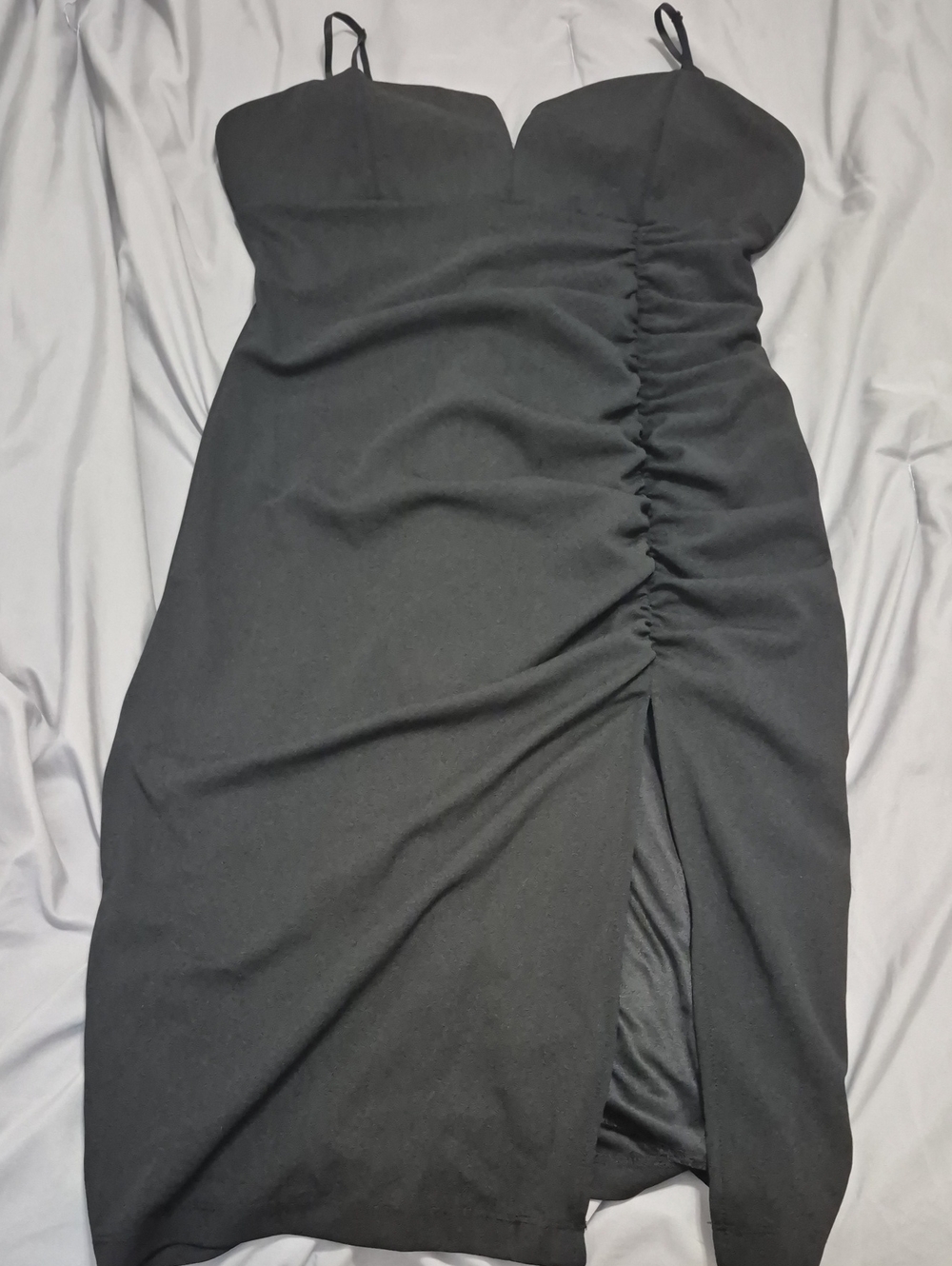 Emeral Sundea Ruched Split Midi Dress in Black Size XL